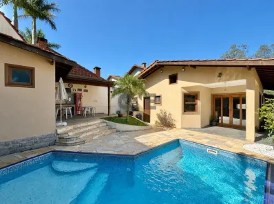 Casa de Condomínio com 3 Quartos à venda, 361m² no Granja Viana II, Cotia