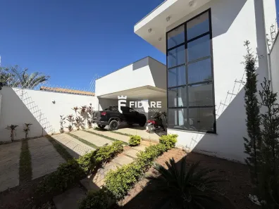 Casa com 3 Quartos para alugar, 150m² no Jaraguá, Montes Claros