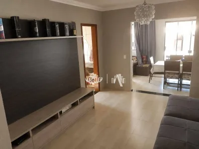 Casa com 3 Quartos para alugar, 200m² no Esperança, Londrina