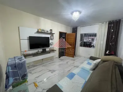 Sobrado com 3 Quartos à venda, 217m² no Jardim Guapituba, Mauá