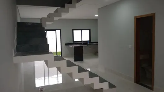 Sobrado com 3 Quartos à venda, 172m² no Residencial Santa Paula, Jacareí