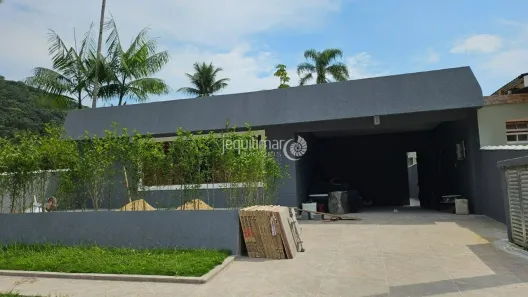 Casa de Condomínio com 3 Quartos para alugar, 250m² no Balneário Praia do Pernambuco, Guarujá