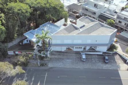 Casa com 4 Quartos à venda, 545m² no Três Figueiras, Porto Alegre