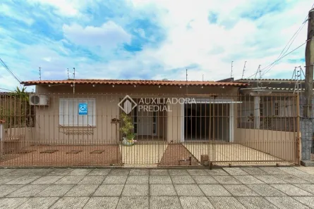 Casa com 3 Quartos à venda, 250m² no Harmonia, Canoas