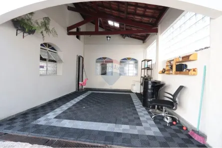 Casa com 3 Quartos à venda, 163m² no Jardim Meny, São Roque