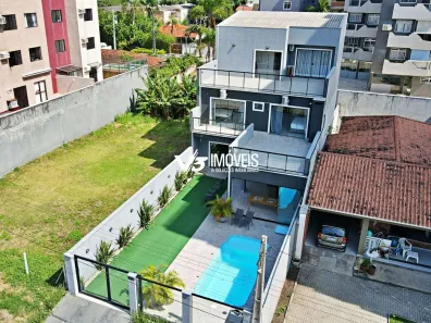 Sobrado com 5 Quartos à venda, 300m² no Centro, Matinhos