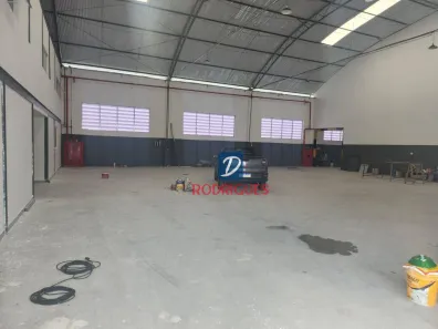 Galpão/Depósito/Armazém para alugar, 1500m² no Casa Grande, Diadema