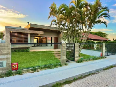 Casa com 5 Quartos à venda, 170m² no XANGRI-LÁ, Xangri-lá