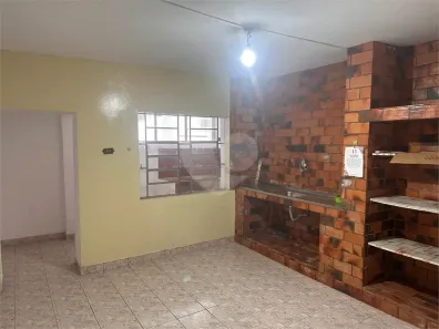Sobrado com 2 Quartos à venda, 300m² no Vila Zat, São Paulo