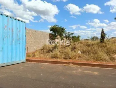 Lote/Terreno à venda, 250m² no Laranjeiras, Uberlândia