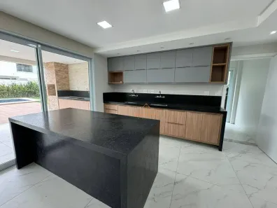 Casa de Condomínio com 4 Quartos à venda, 279m² no Jacuhy, Serra