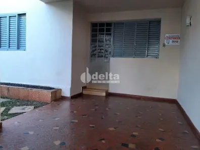 Imóvel Comercial com 2 Quartos à venda, 180m² no Martins, Uberlândia