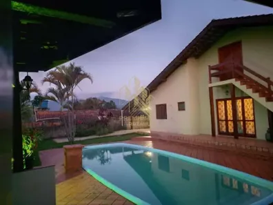 Casa com 3 Quartos à venda, 280m² no Jardim Estância Brasil, Atibaia