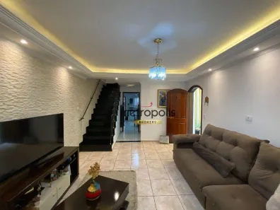 Sobrado com 2 Quartos à venda, 174m² no Jardim Cristiane, Santo André