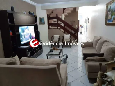 Sobrado com 3 Quartos à venda, 252m² no Parque Gerassi, Santo André