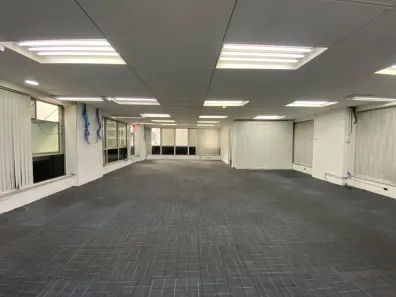 Sala Comercial para alugar, 120m² no Vila Buarque, São Paulo