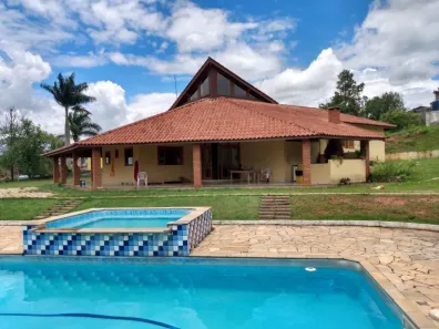 Fazenda/Sítio com 4 Quartos à venda, 350m² no Maracanã, Jarinu