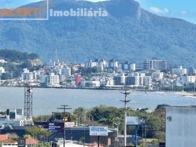 Apartamento com 3 Quartos à venda, 66m² no Coqueiros, Florianópolis