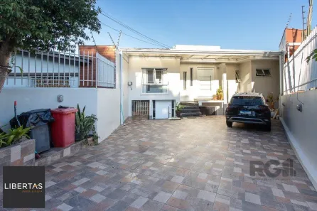 Casa com 6 Quartos à venda, 361m² no Cristal, Porto Alegre