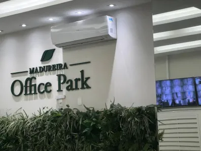 Ponto Comercial para alugar, 95m² no Madureira, Rio de Janeiro
