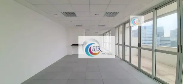 Sala Comercial para alugar, 270m² no Vila São Francisco (Zona Sul), São Paulo