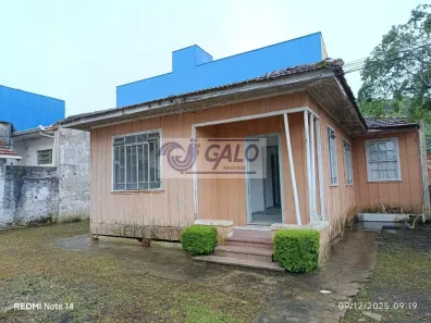 Casa com 2 Quartos para alugar, 70m² no Água Verde, Curitiba