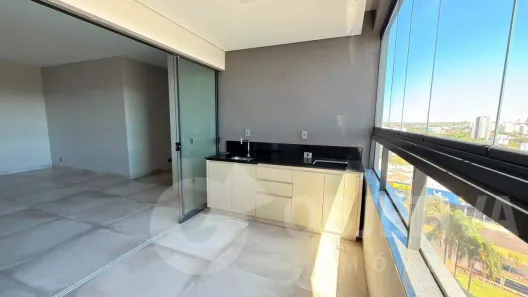 Apartamento com 3 Quartos para alugar, 97m² no Osvaldo Rezende, Uberlândia