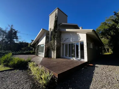 Casa com 4 Quartos à venda, 290m² no , Canela