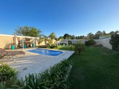 Casa com 3 Quartos à venda, 310m² no Laranjal, Pelotas