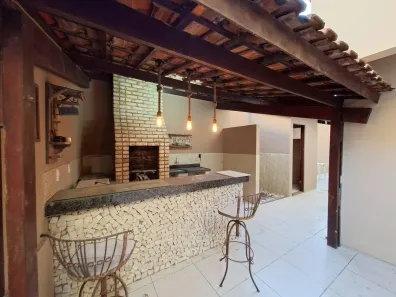 Casa com 3 Quartos à venda, 320m² no Cocó, Fortaleza