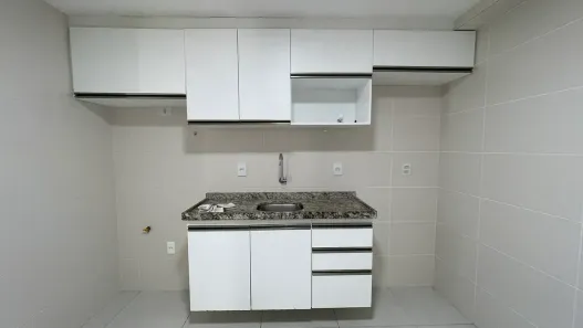 Apartamento com 3 Quartos para alugar, 100m² no Maurício de Nassau, Caruaru