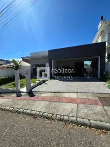 Casa com 3 Quartos para alugar, 200m² no Pedra Branca, Palhoça