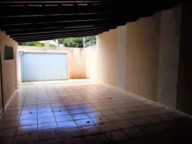 Casa com 3 Quartos à venda, 160m² no Alto Umuarama, Uberlândia