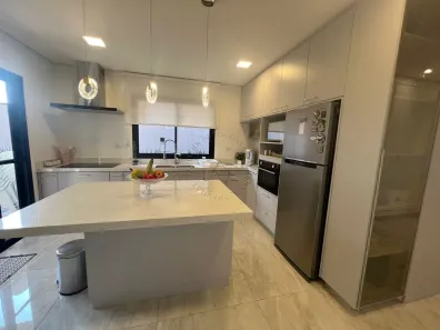 Casa de Condomínio com 3 Quartos à venda, 130m² no Villas do Jaguari, Santana de Parnaíba