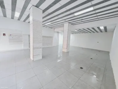 Ponto Comercial para alugar, 600m² no Santa Efigênia, São Paulo