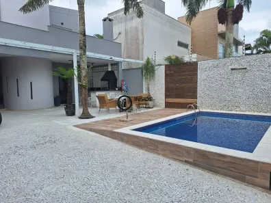Casa com 5 Quartos à venda, 218m² no Jardim Virgínia, Guarujá