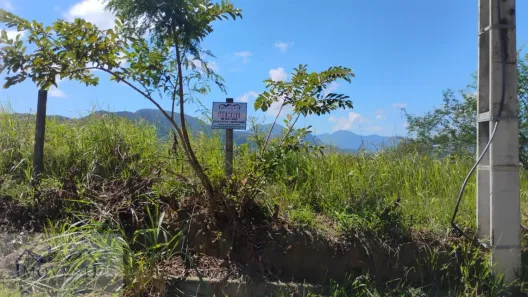 Lote/Terreno à venda, 360m² no Jacaroá, Maricá