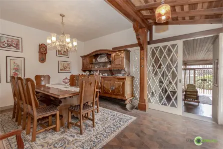 Casa com 5 Quartos à venda, 350m² no Rio Branco, Porto Alegre