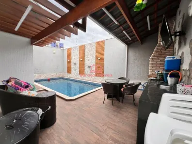 Casa com 3 Quartos à venda, 181m² no Maracanã, Praia Grande
