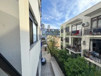 Apartamento com 2 Quartos à venda, 90m² no Coqueiros, Florianópolis