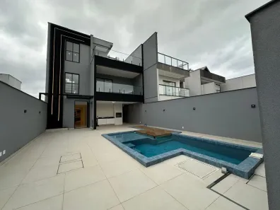 Casa de Condomínio com 5 Quartos para alugar, 410m² no Recreio dos Bandeirantes, Rio de Janeiro