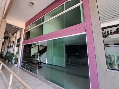 Sala Comercial para alugar, 64m² no Centro, Taubaté