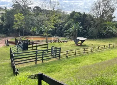 Fazenda/Sítio com 4 Quartos à venda, 1100m² no Centro, Rolândia