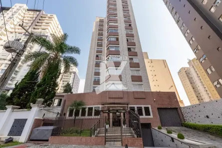 Apartamento com 2 Quartos para alugar, 152m² no Água Verde, Curitiba