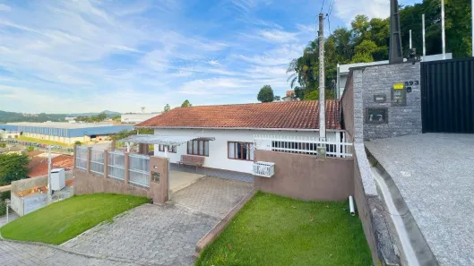 Casa com 3 Quartos à venda, 150m² no Itoupavazinha, Blumenau