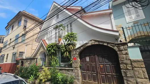Casa com 3 Quartos à venda, 235m² no Humaitá, Rio de Janeiro