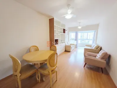 Apartamento com 2 Quartos para alugar, 81m² no Centro, Florianópolis