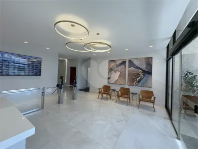 Sala Comercial à venda, 32m² no Enseada do Suá, Vitória