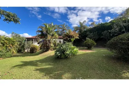 Casa com 1 Quarto à venda, 2420m² no Centro, Nova Lima