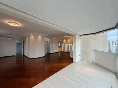 Apartamento com 3 Quartos à venda, 142m² no Vila Uberabinha, São Paulo